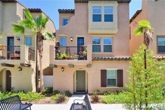 Building Photo - 524 S Harbor Blvd