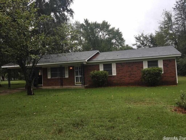 Building Photo - 6 Crain Dr