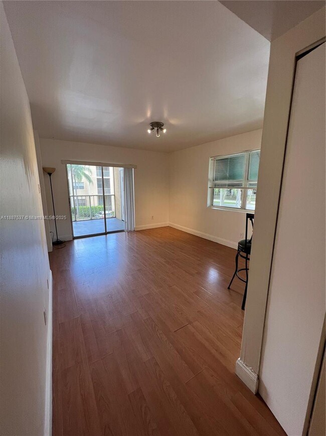 Foto del edificio - 15300 SW 106th Terrace