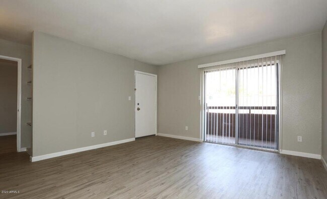 Foto del edificio - 2625 E Indian School Rd