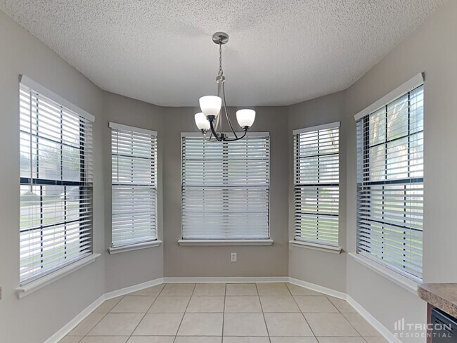 Foto del edificio - 7084 Swamp Flower Ln
