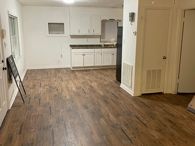 Foto del edificio - 2522 Medford Pl