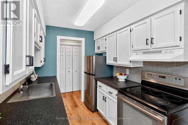 Photo du bâtiment - 159 Church St