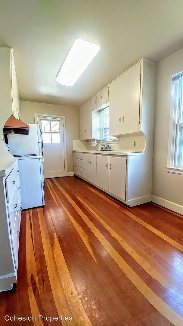 Foto del edificio - 2 br, 1 bath House - 2901 W Stewart Ave