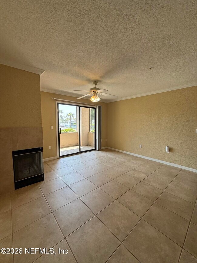 Foto del edificio - 800 Boardwalk Dr