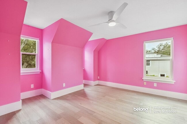 Building Photo - 1441 Place Vendome