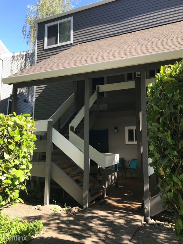 Foto del edificio - 4628 Lower Dr