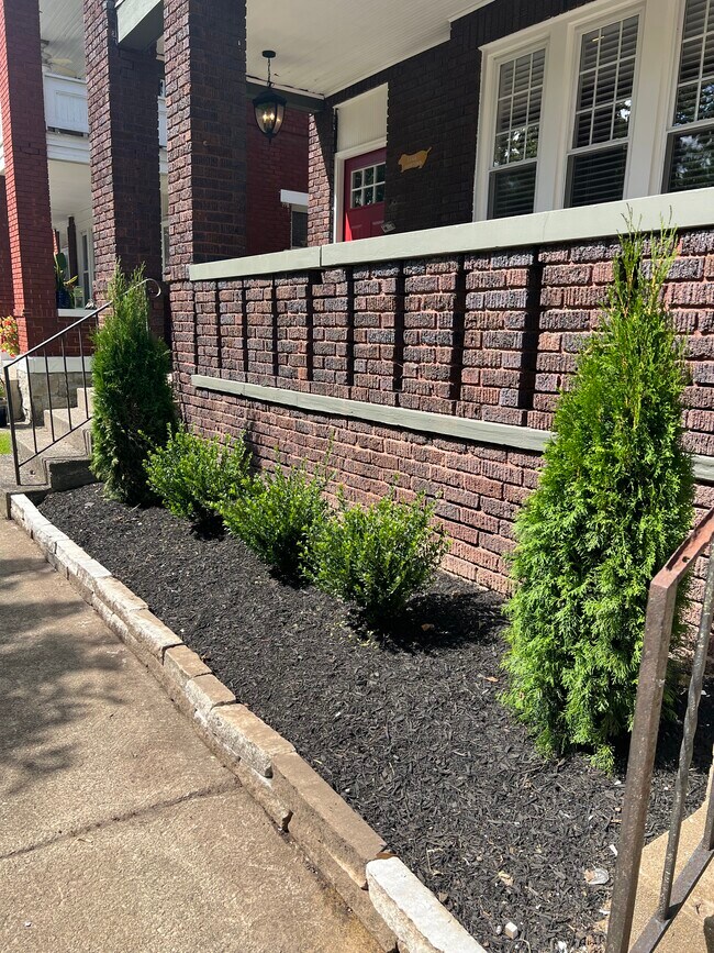 1744 Bryden Rd, Columbus, OH 43205 Townhouse for Rent in Columbus, OH