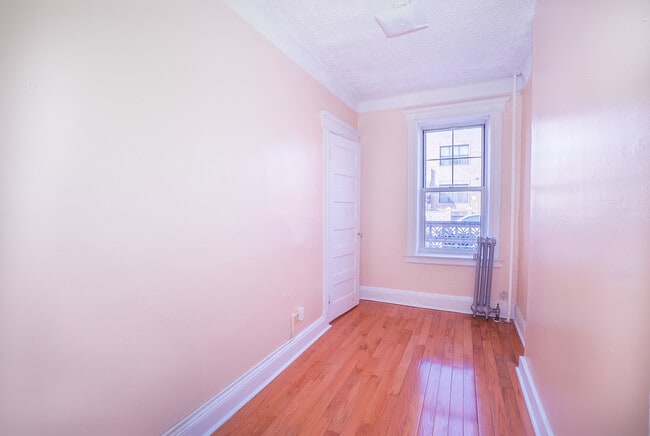 Building Photo - 2425 23rd St