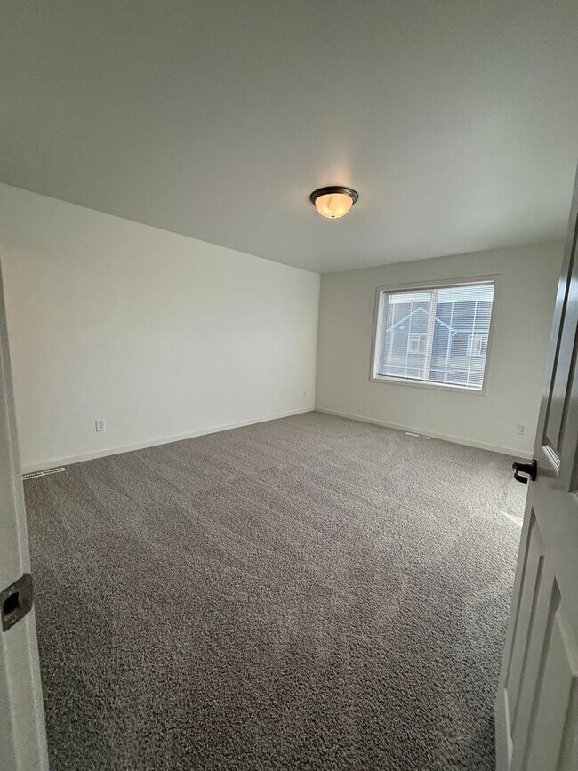 Foto del edificio - 3 Bedroom 3 Bathroom Townhomes
