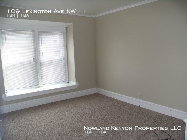 Building Photo - 109 Lexington Ave NW - 1 bed, 1 full bath