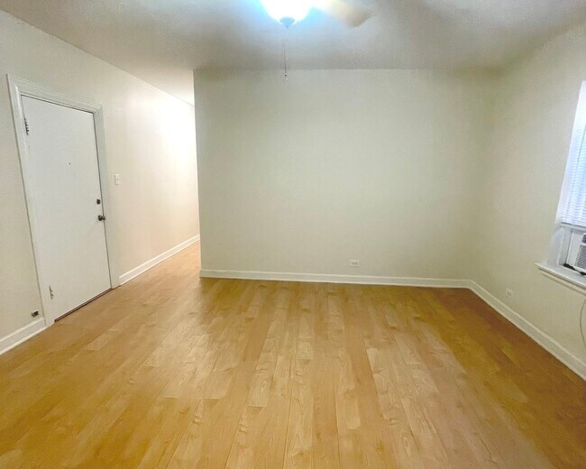 Foto del edificio - 5135 S Kenwood Ave