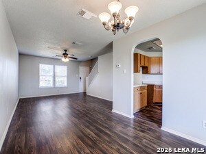 Foto del edificio - 9706 Highland Creek