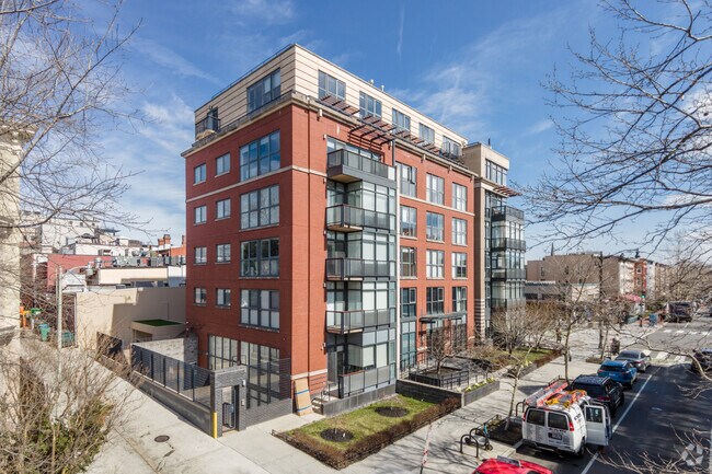 Foto del edificio - Q14 Condominiums