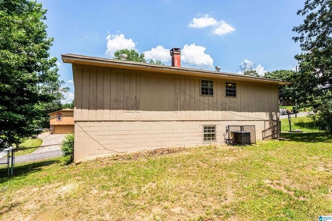 Building Photo - 4021 Debby Dr