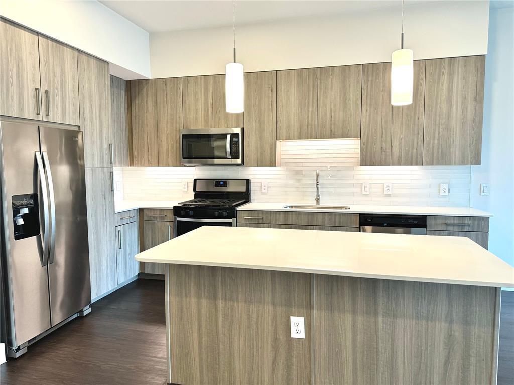 Foto principal - 3120 Smith St