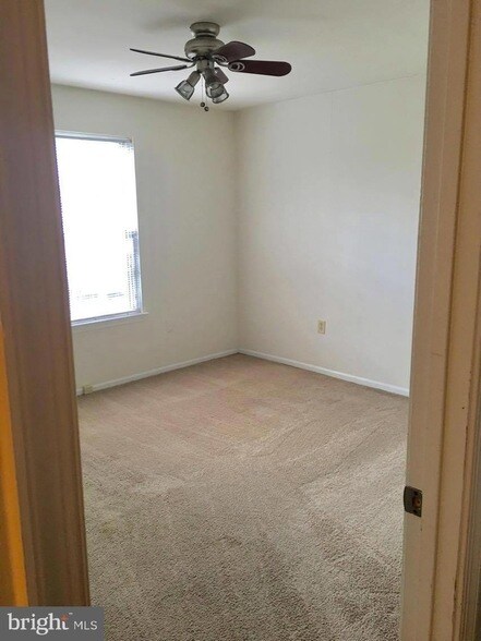 Building Photo - 2913 Madeira Ct