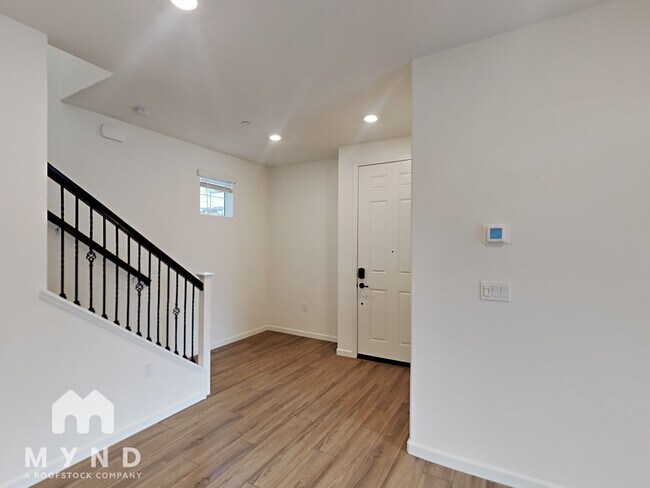 Foto del edificio - 2172 Brave Hawk Loop