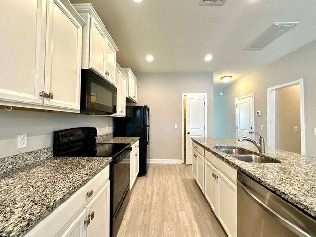 Foto del edificio - 3/2.5 Townhome located in Cokers Commons i...