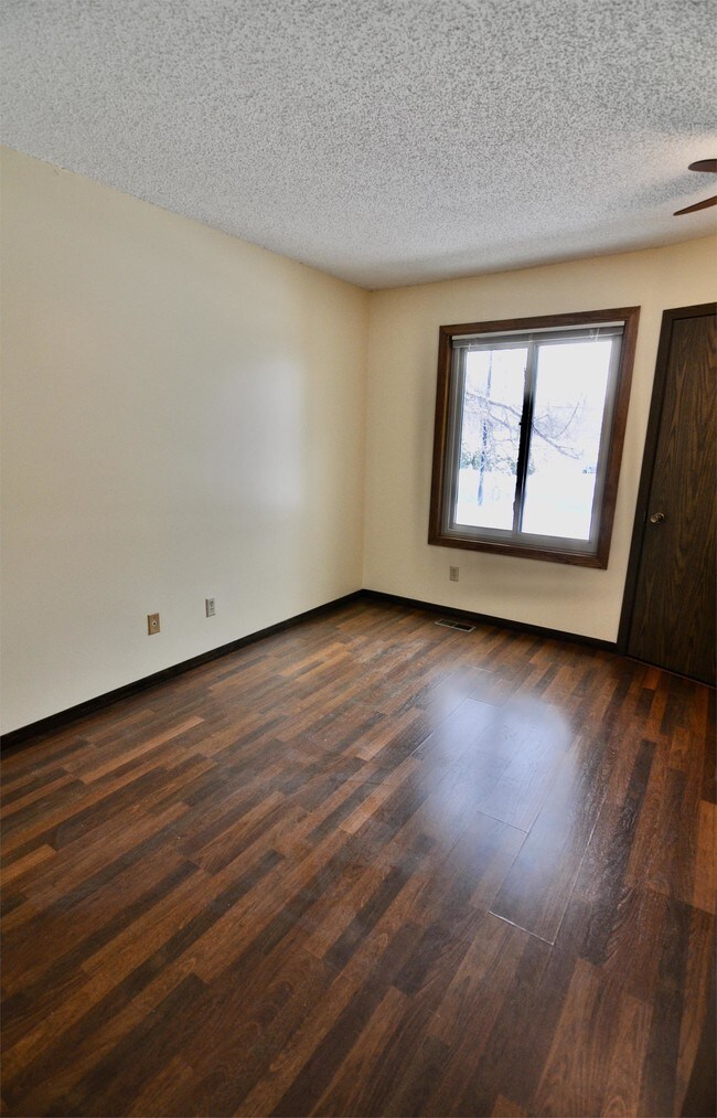 Building Photo - 4613 Cedar Lake Rd