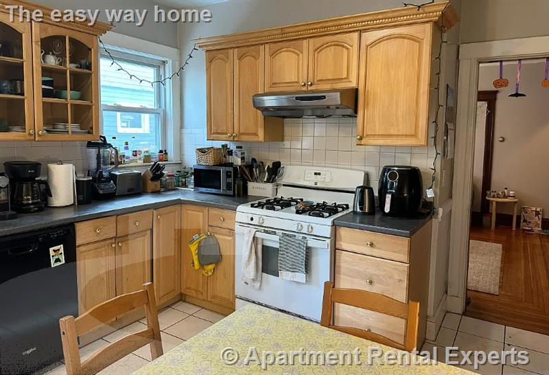 Photo - 183 College Ave Unit #1