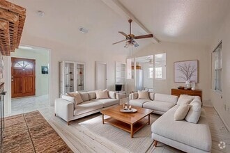 Building Photo - 10535 Huntington View Dr