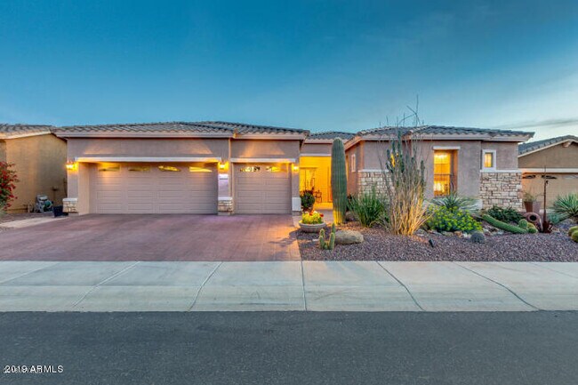 Building Photo - 42483 Blue Suede Shoes Ln