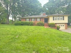 Building Photo - 294 Spicewood Cir