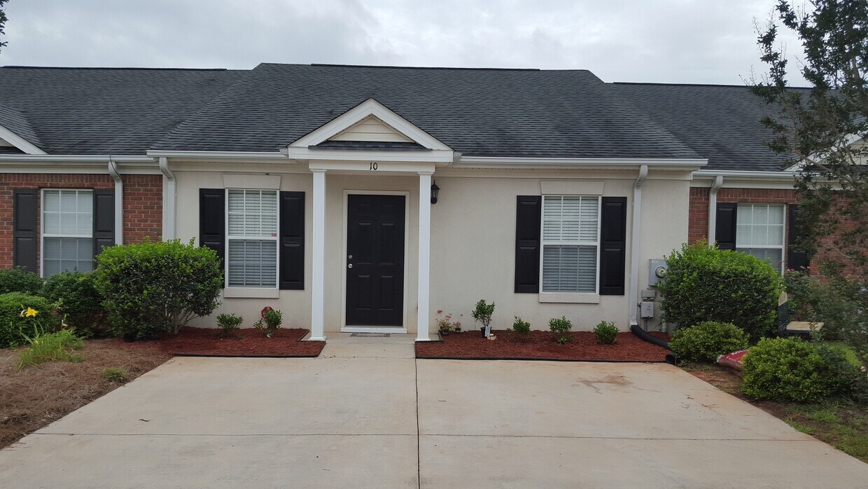 Foto principal - 10 Leigh Place Dr