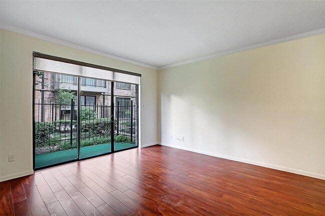 Building Photo - 2400 N Braeswood Blvd