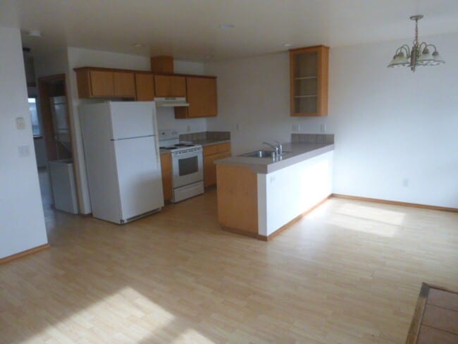 Building Photo - 1030 Mt Olympus Ave SE