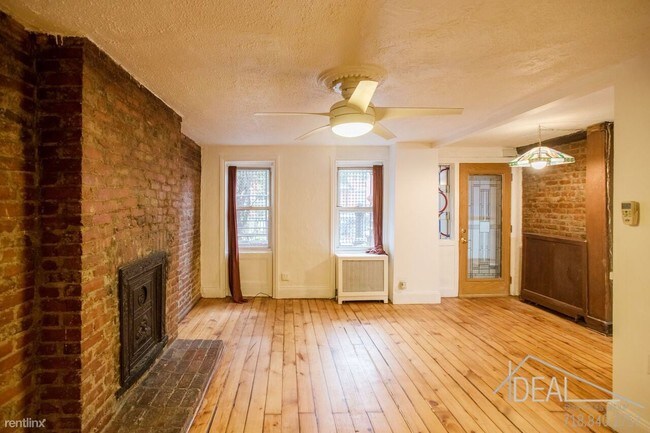Building Photo - 214 Wyckoff St