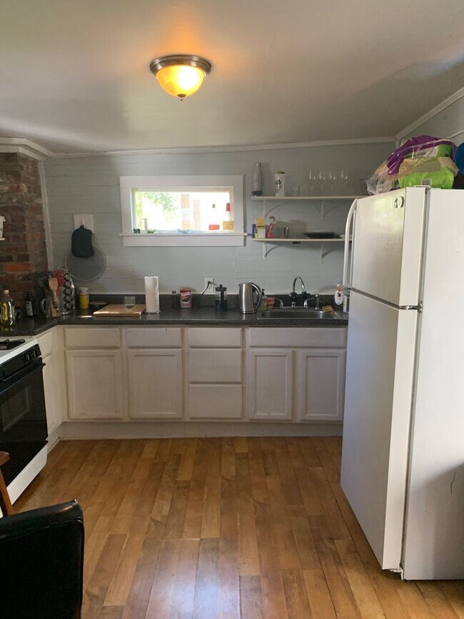 Photo - 46 Ashe St Apartment