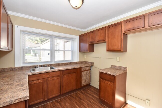 Foto del edificio - 7103 W Fond Du Lac Ave