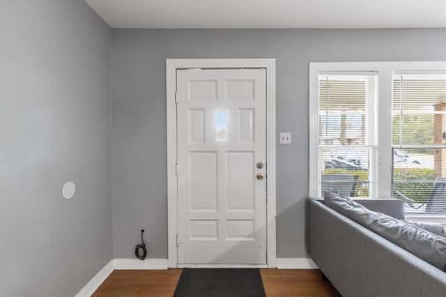 Foto del edificio - 4228 Winfield Ave