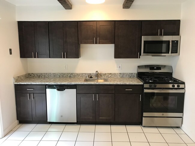 Foto del edificio - 3220 N. Bartlett Ave.