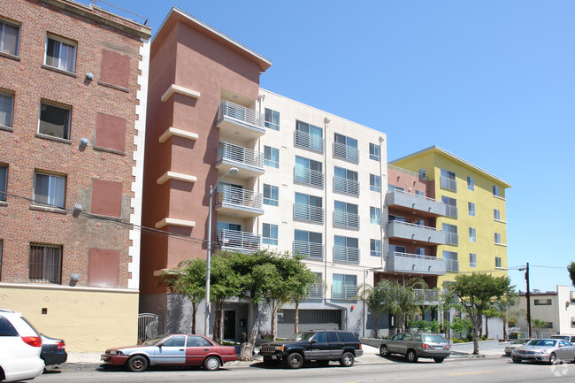 Building Photo - Harvard Heights Apartments