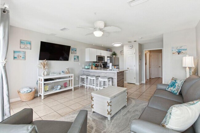 Foto del edificio - 572 E Beach Blvd