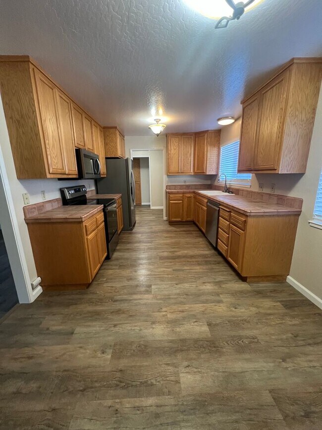 Foto del edificio - Rincon Valley Three Bedroom Home