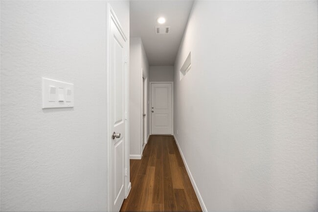 Building Photo - 4938 Paradigm Ln