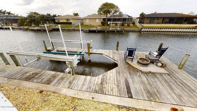 Building Photo - 443 Port Royal Blvd