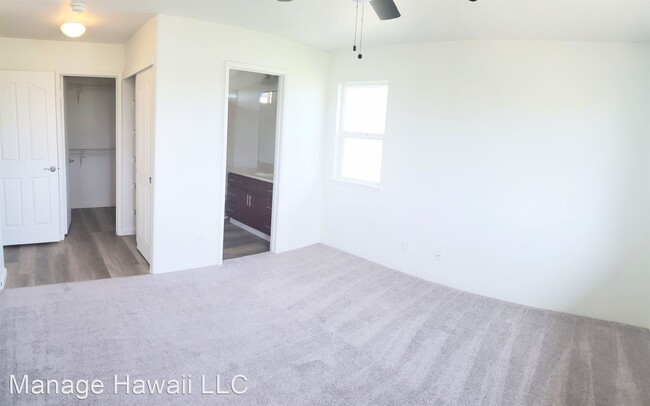 Building Photo - 3 br, 2 bath House - 911045 Aukahi Street