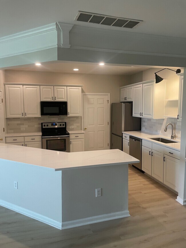 Building Photo - 14473 San Paolo Ln