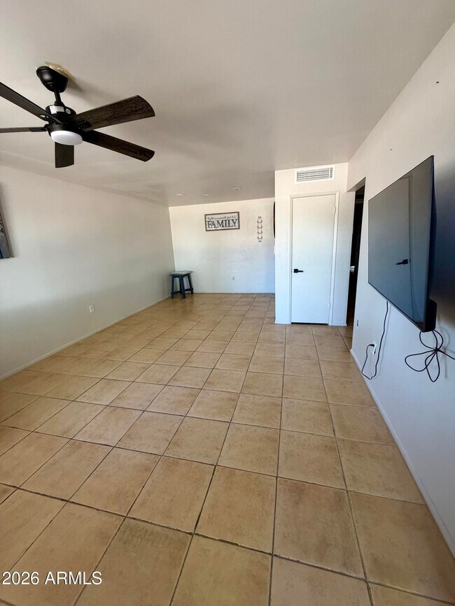 Foto del edificio - 12624 N 105th Ave