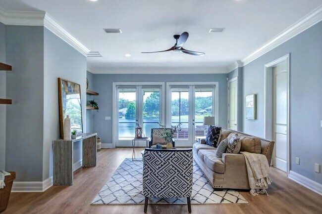 Building Photo - 4 bedroom in Jacksonville FL 32256