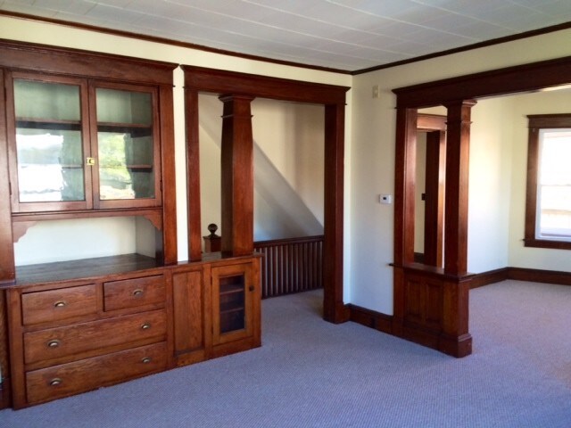 Primary Photo - 15 Sylvan St