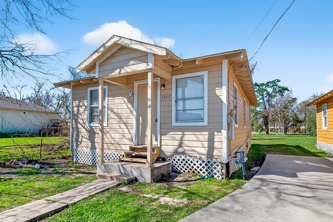 Foto del edificio - 3807 Love St