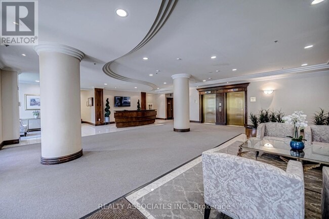 Building Photo - 51 Baffin Ct