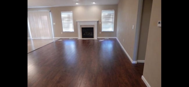 Building Photo - 2224 Madero Dr