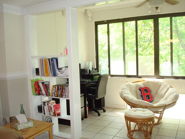 Building Photo - 38 Juniper St